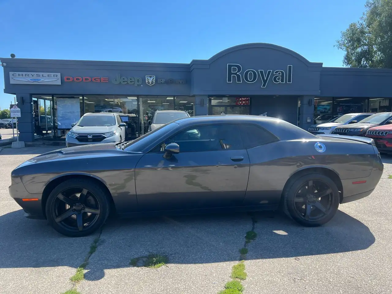 Dodge Challenger снимка Dodge Challenger
