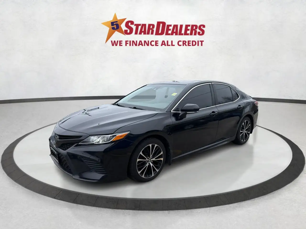 Toyota Camry снимка Toyota Camry
