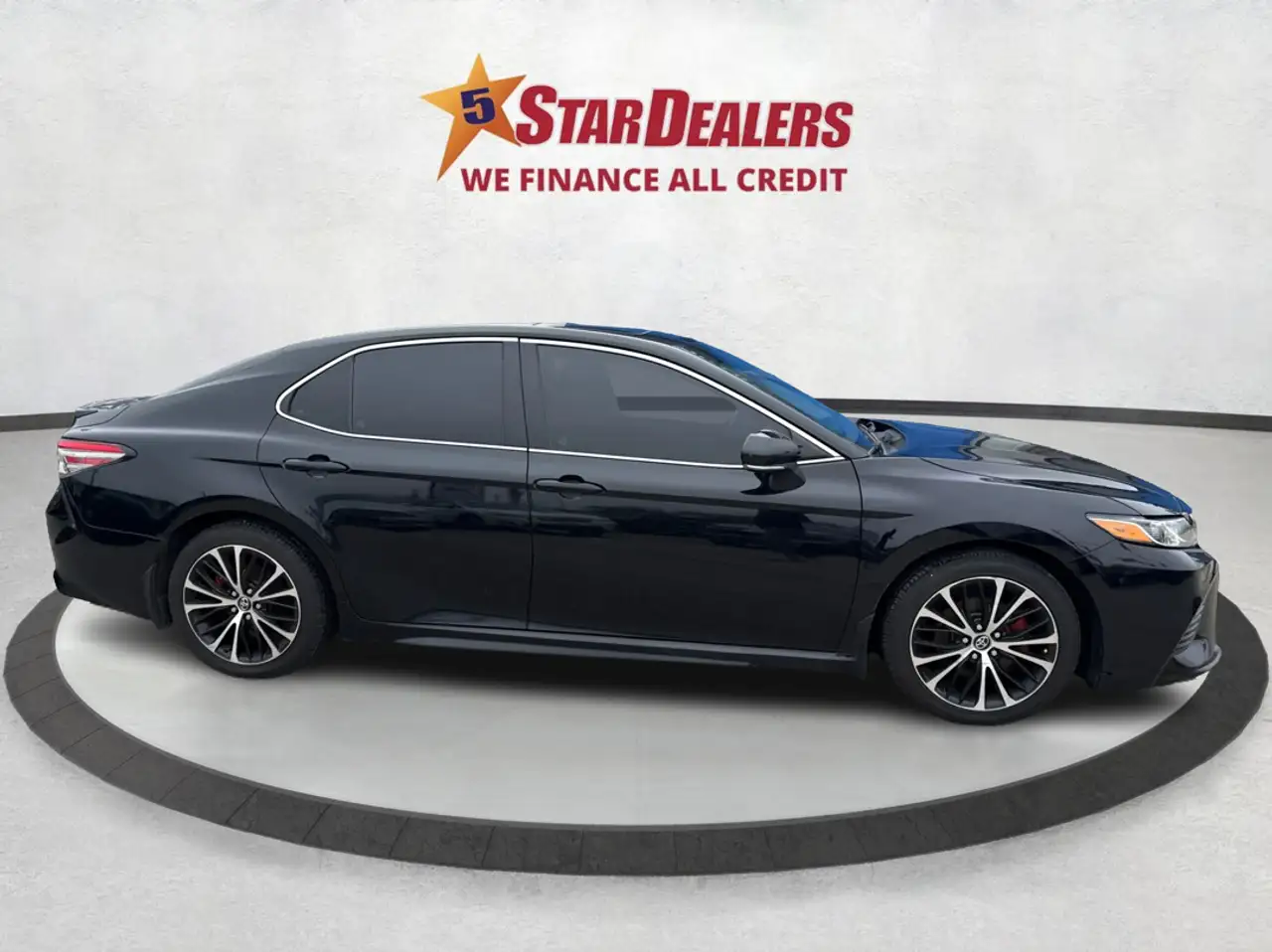 Toyota Camry снимка Toyota Camry