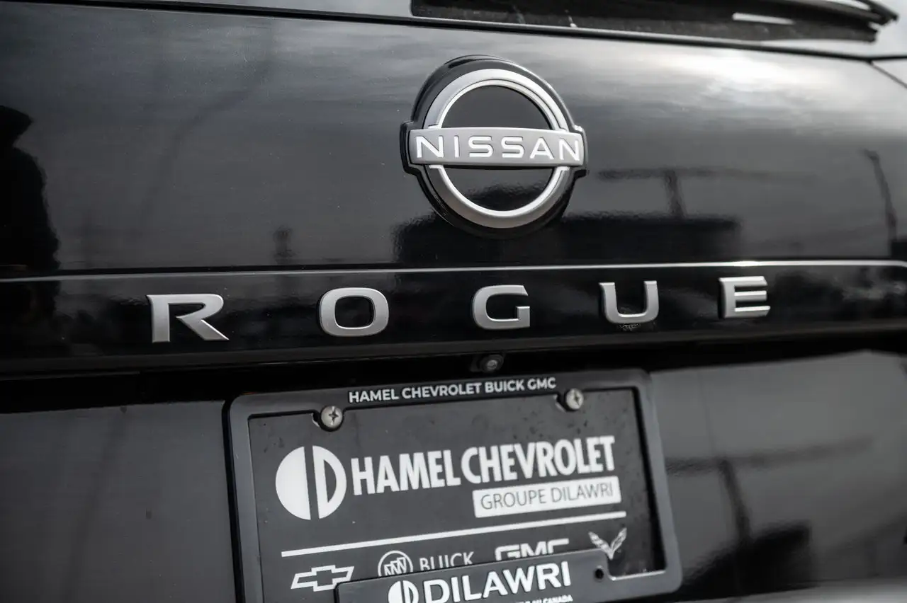Nissan Rogue снимка Nissan Rogue