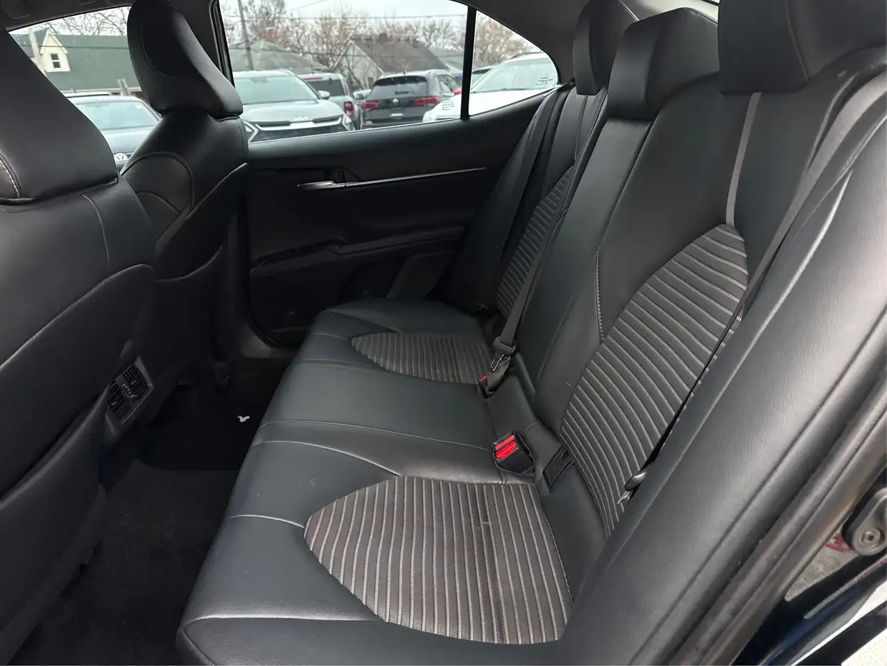 Toyota Camry снимка Toyota Camry