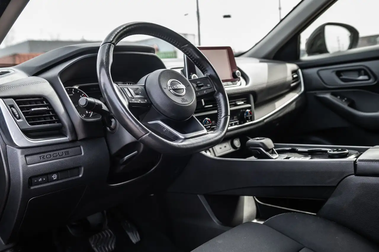 Nissan Rogue снимка Nissan Rogue