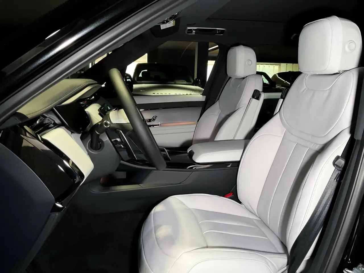 Land Rover Range Rover Sport снимка Land Rover Range Rover Sport