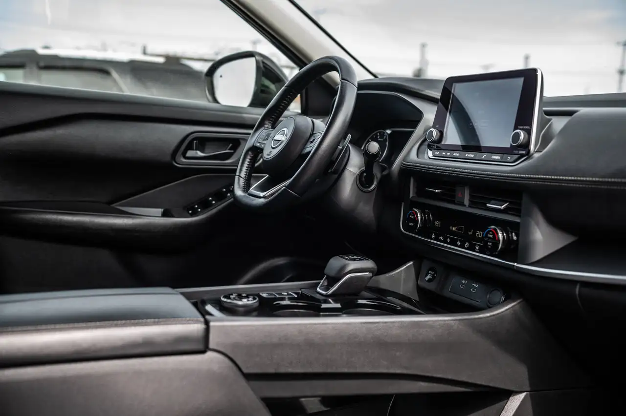 Nissan Rogue снимка Nissan Rogue