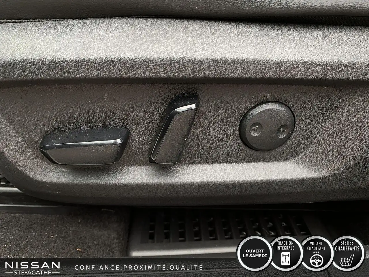 Nissan Rogue photo Nissan Rogue