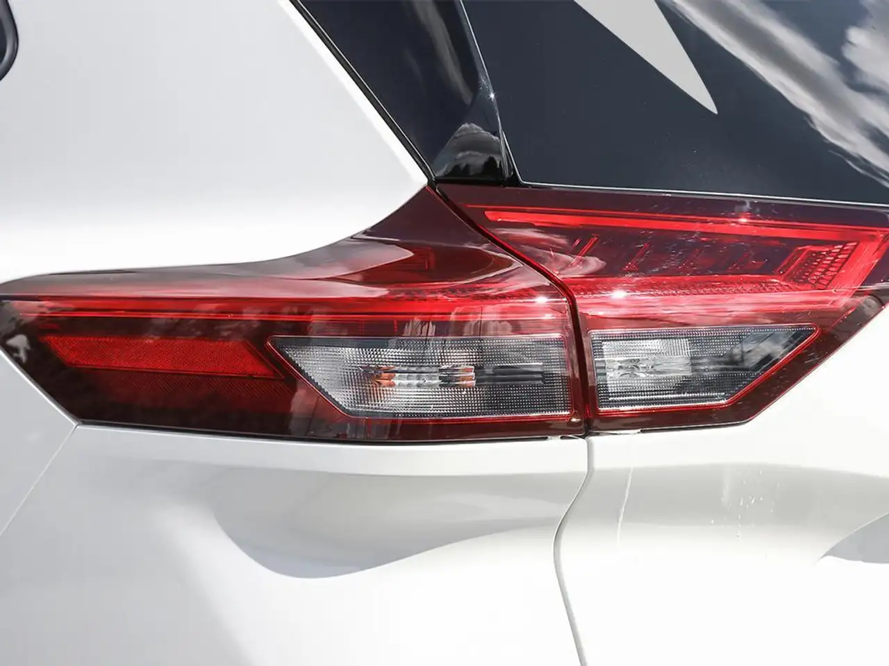 Nissan Rogue photo Nissan Rogue