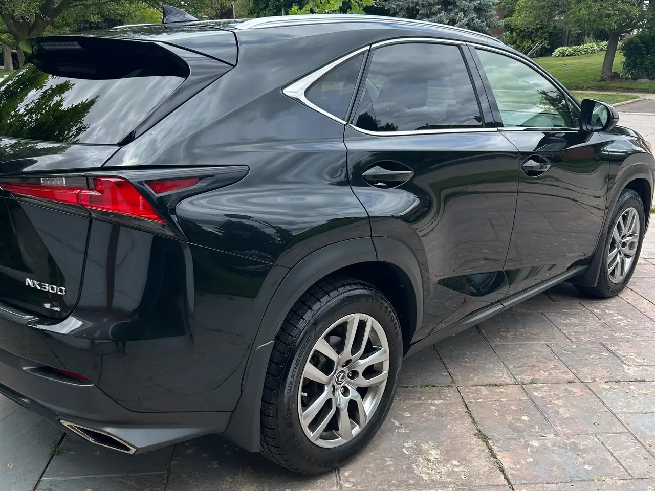 Lexus NX photo Lexus NX