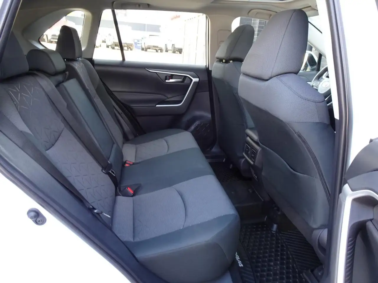 Toyota RAV 4 photo Toyota RAV 4
