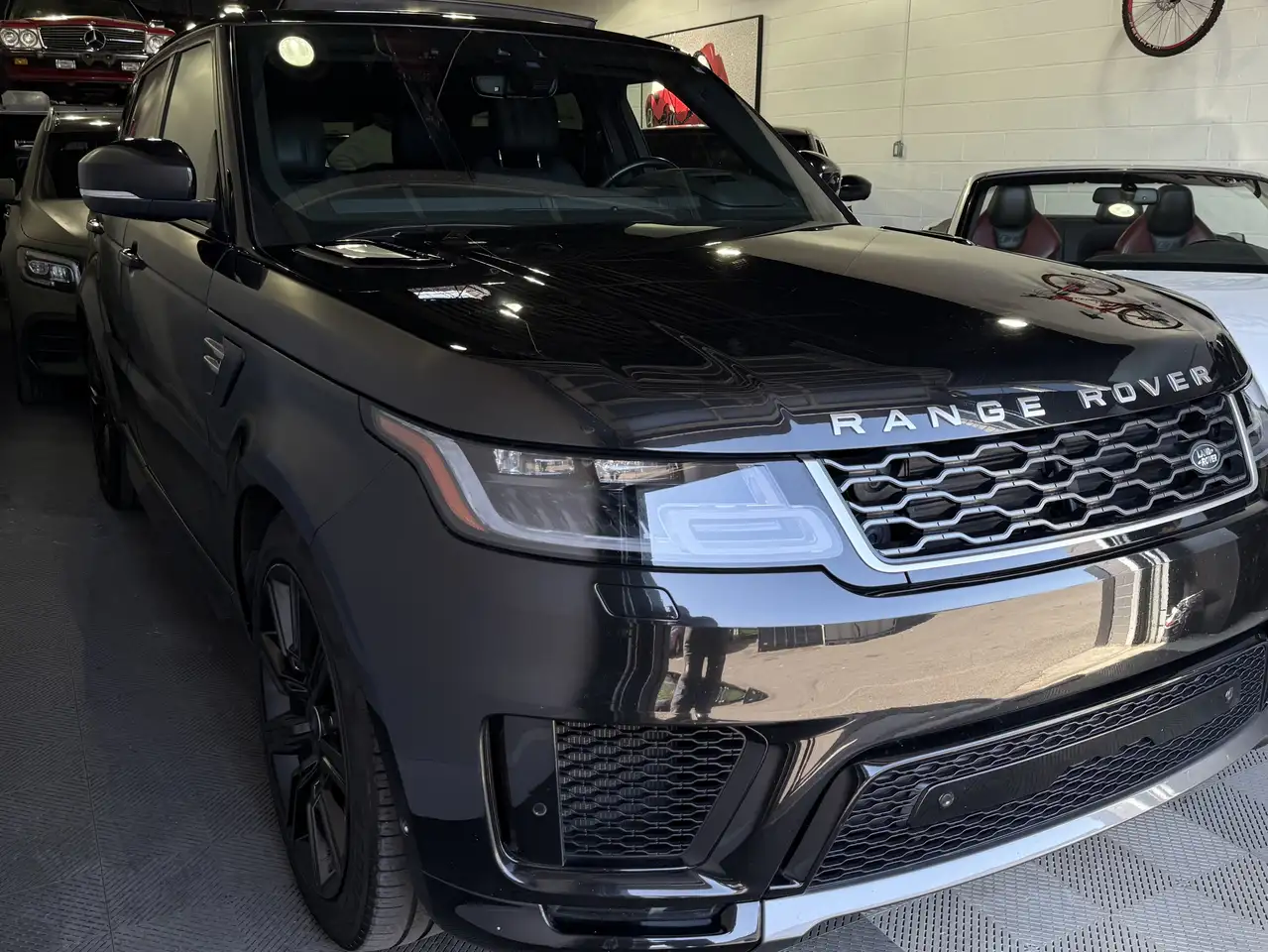 Land Rover Range Rover Sport снимка Land Rover Range Rover Sport