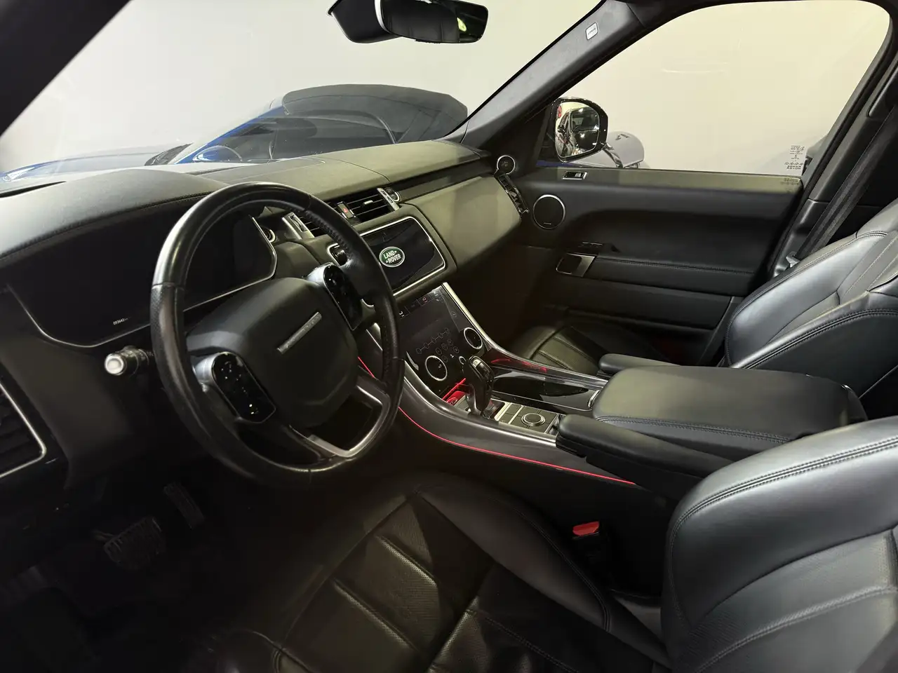 Land Rover Range Rover Sport снимка Land Rover Range Rover Sport