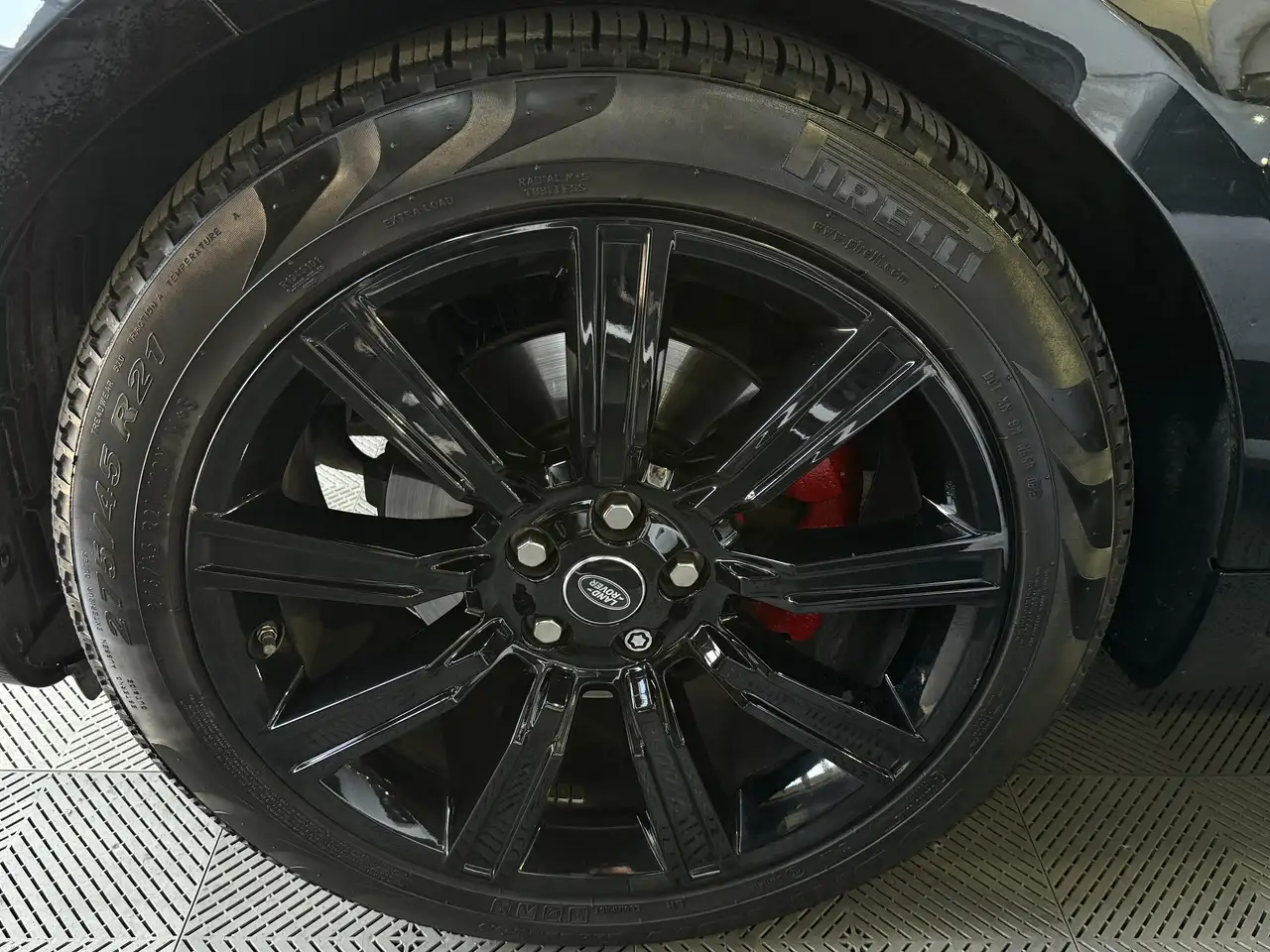 Land Rover Range Rover Sport снимка Land Rover Range Rover Sport