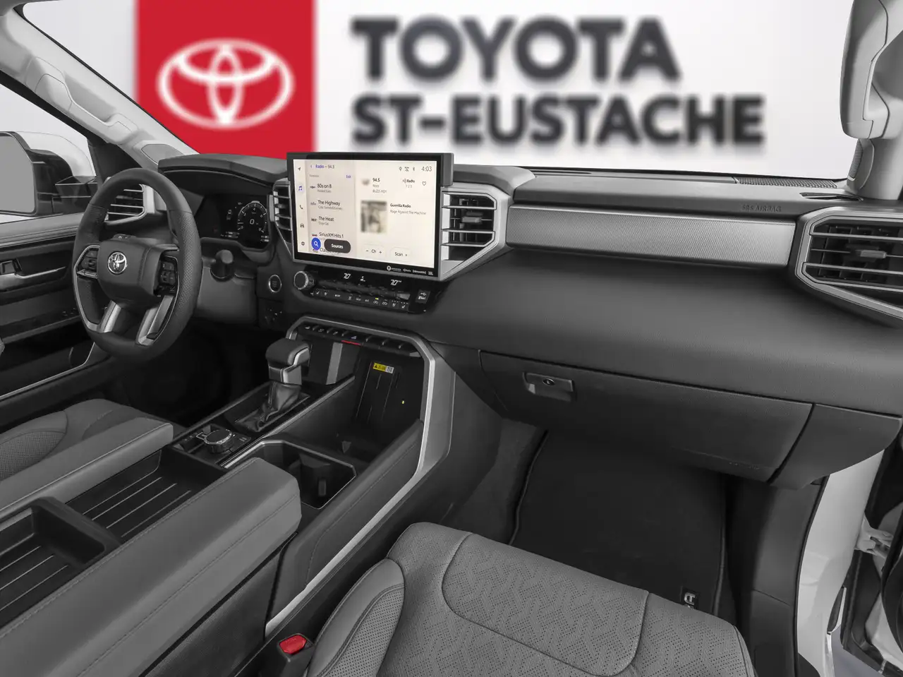Toyota Tundra снимка Toyota Tundra