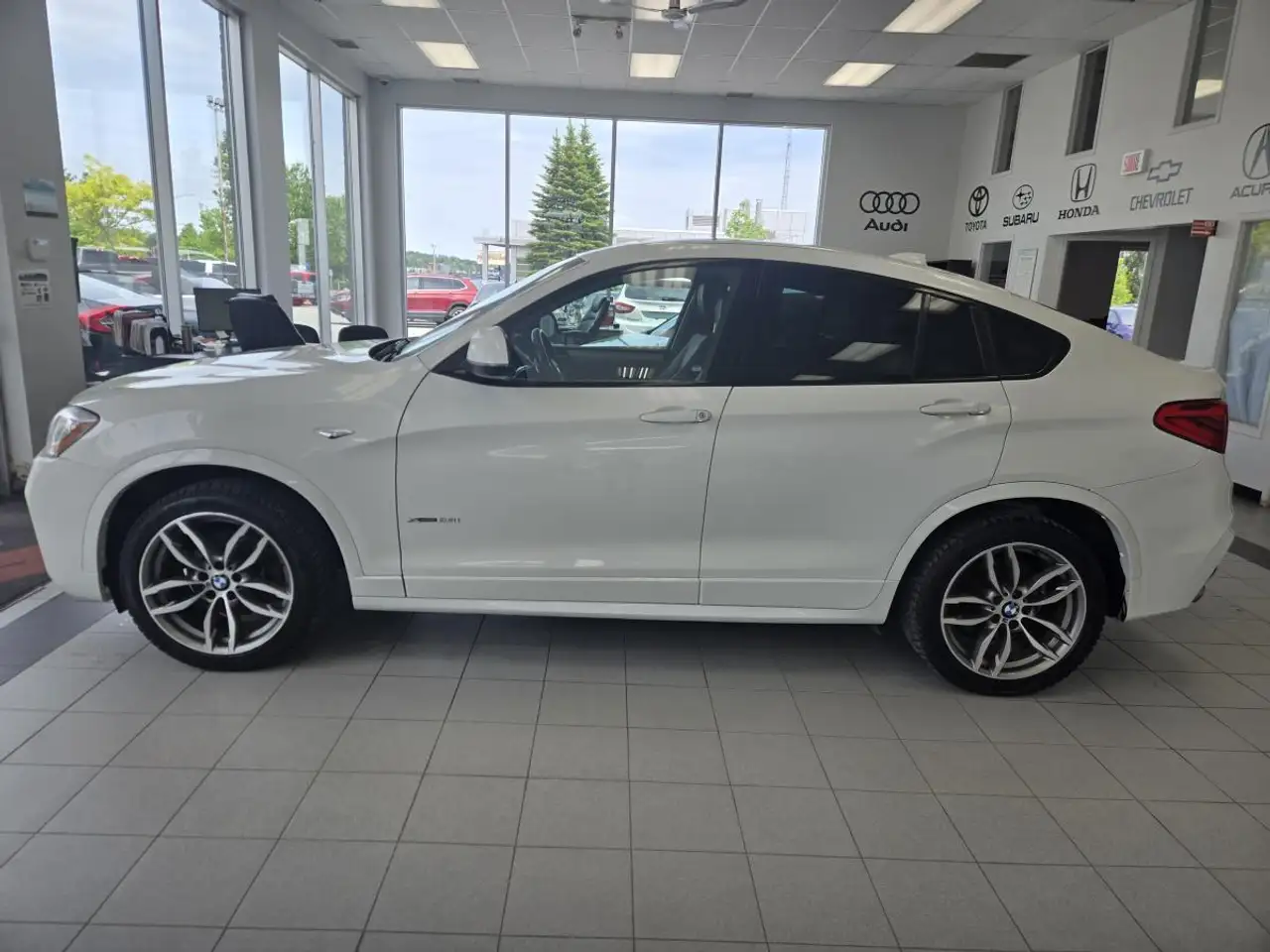 BMW X4 снимка BMW X4