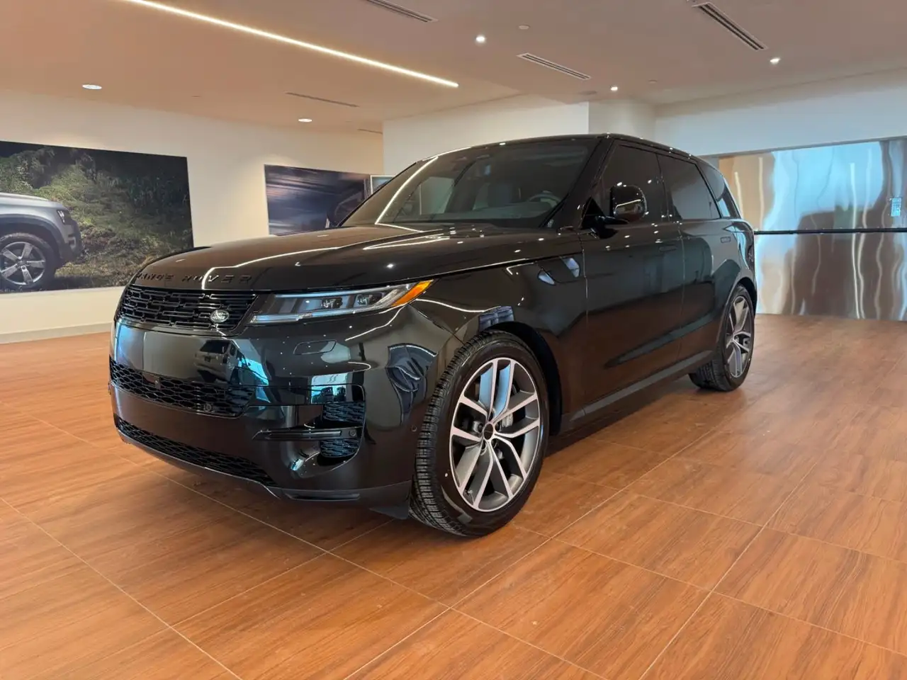Land Rover Range Rover Sport снимка Land Rover Range Rover Sport