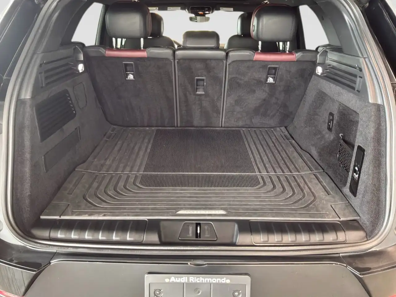 Land Rover Range Rover Sport снимка Land Rover Range Rover Sport