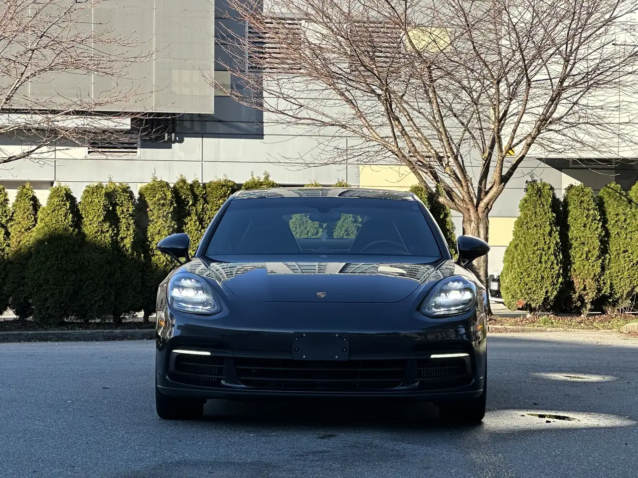 Porsche Panamera снимка Porsche Panamera