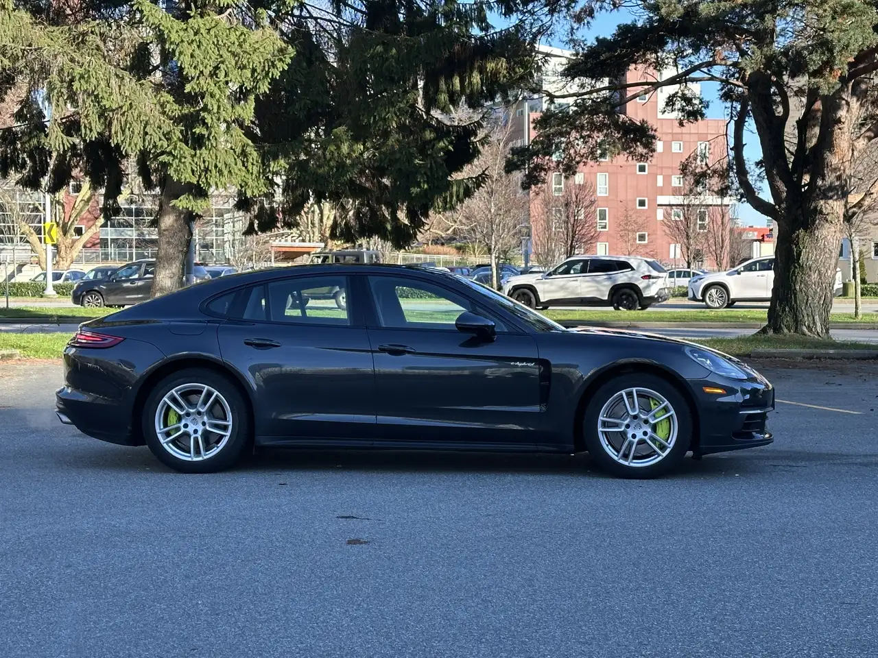 Porsche Panamera снимка Porsche Panamera