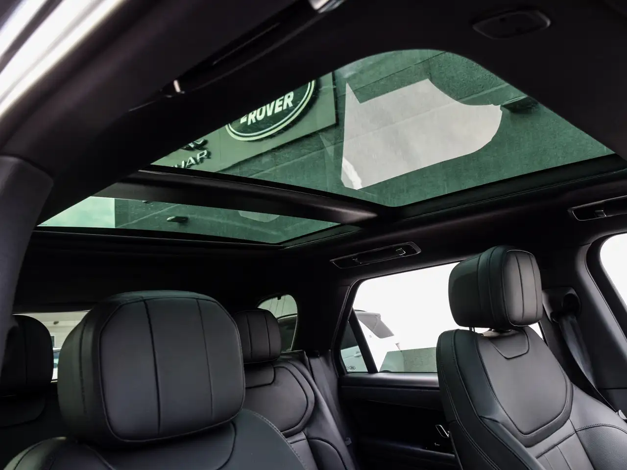 Land Rover Range Rover Sport снимка Land Rover Range Rover Sport
