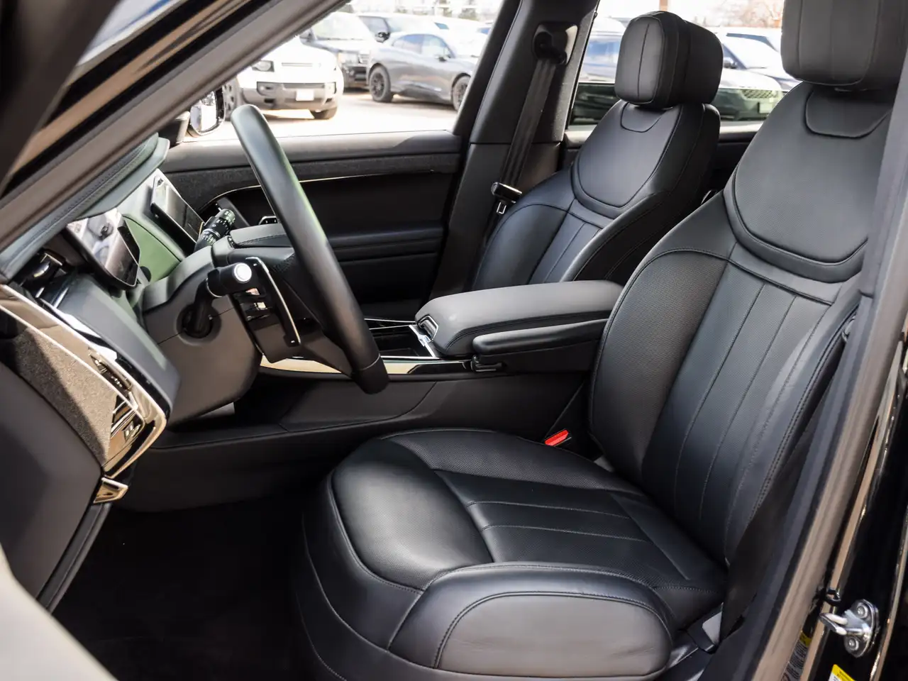 Land Rover Range Rover Sport снимка Land Rover Range Rover Sport