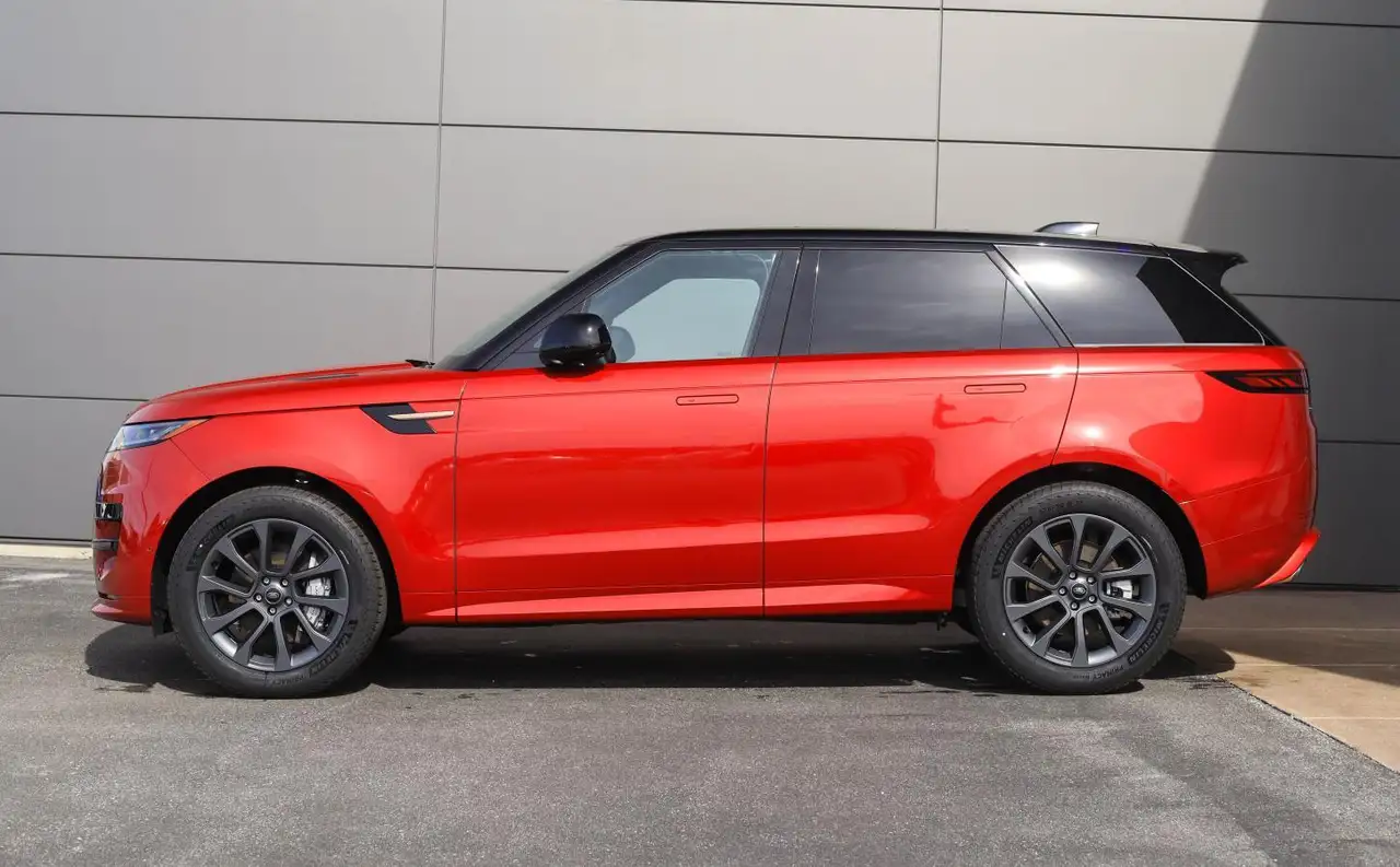 Land Rover Range Rover Sport снимка Land Rover Range Rover Sport