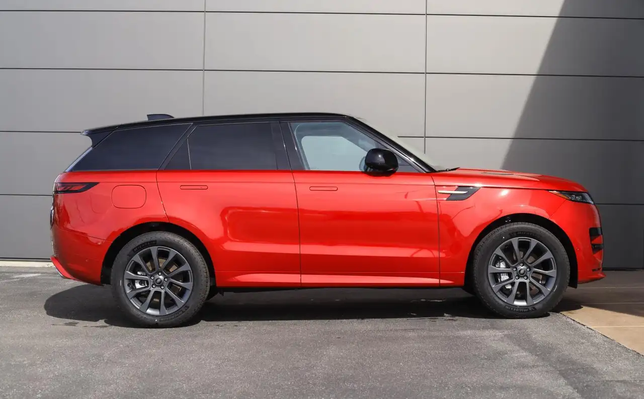 Land Rover Range Rover Sport снимка Land Rover Range Rover Sport
