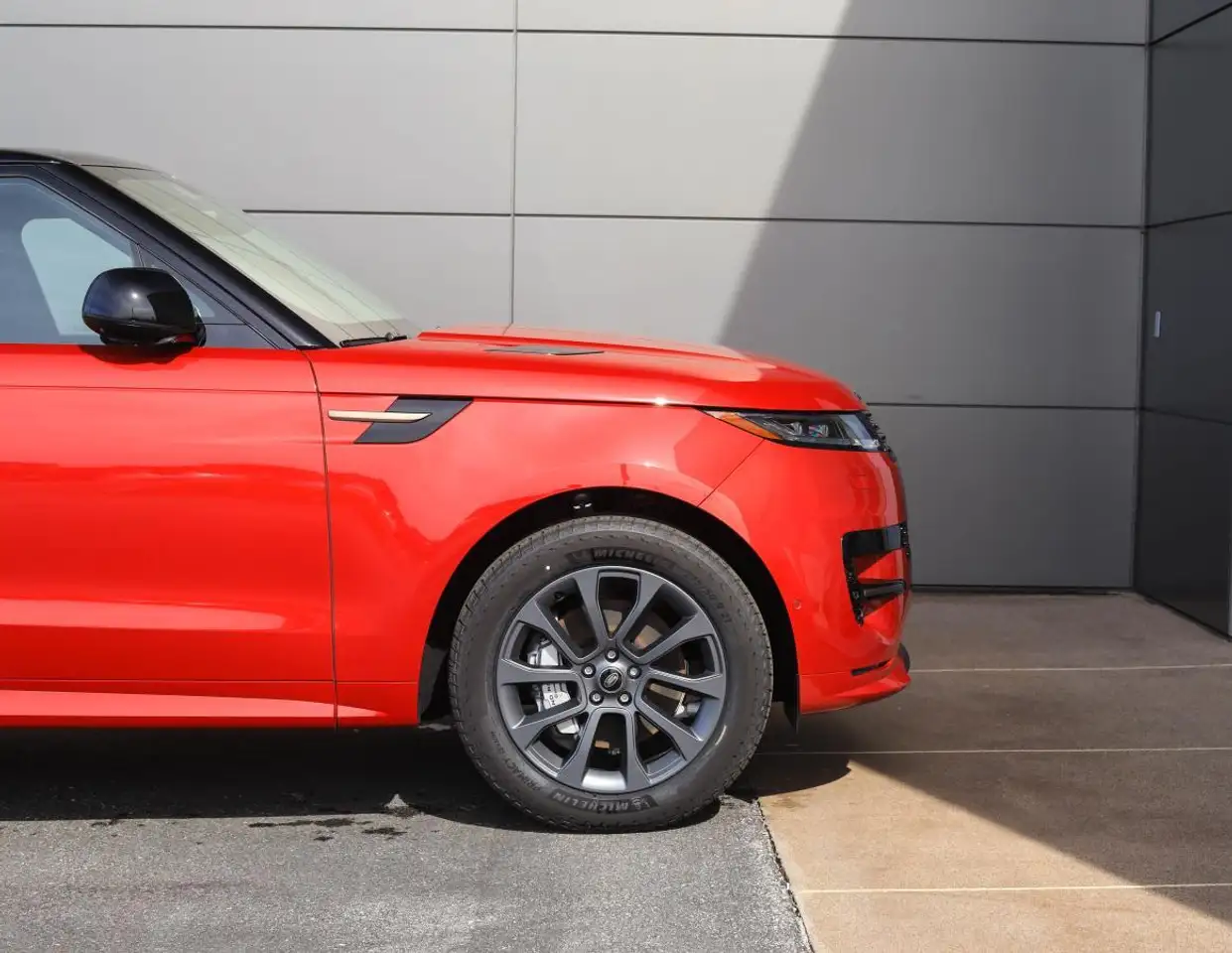 Land Rover Range Rover Sport снимка Land Rover Range Rover Sport
