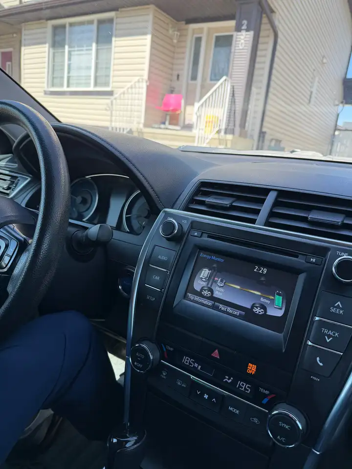 Toyota Camry снимка Toyota Camry