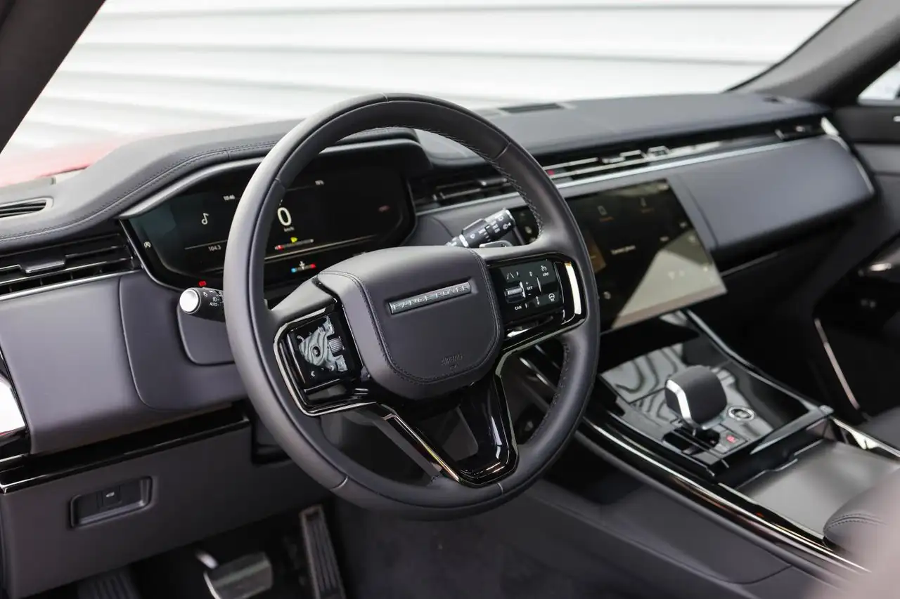 Land Rover Range Rover Sport снимка Land Rover Range Rover Sport