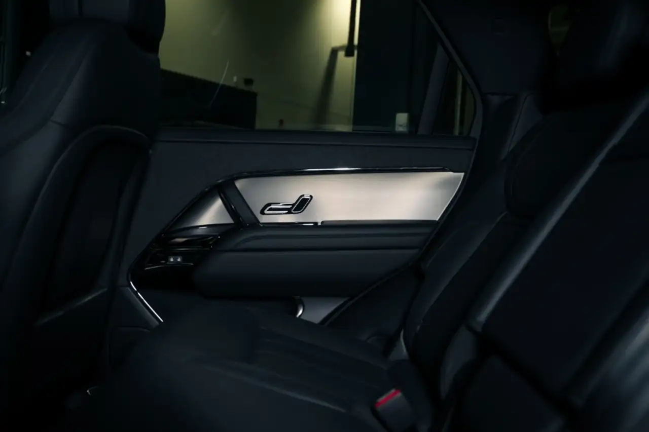 Land Rover Range Rover Sport снимка Land Rover Range Rover Sport