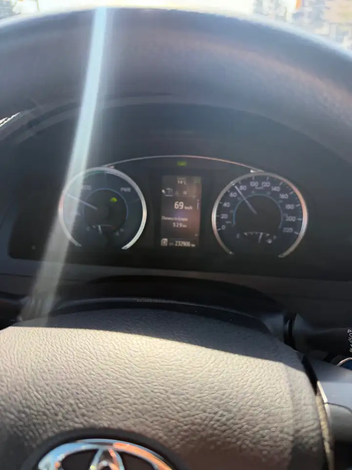 Toyota Camry снимка Toyota Camry
