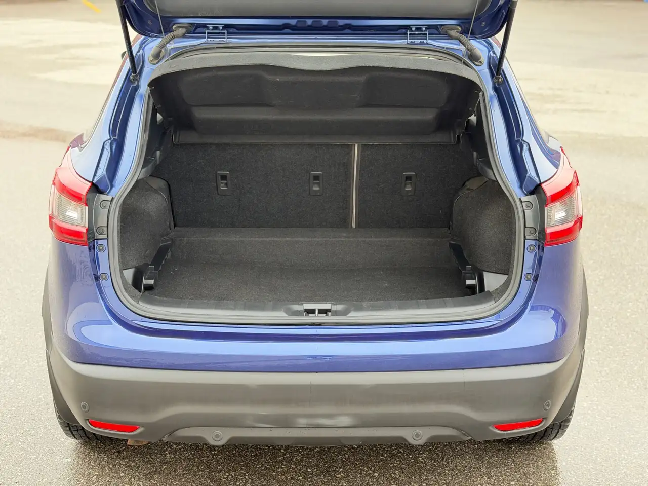 Nissan Qashqai снимка Nissan Qashqai