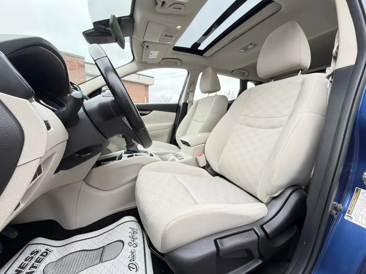 Nissan Qashqai снимка Nissan Qashqai