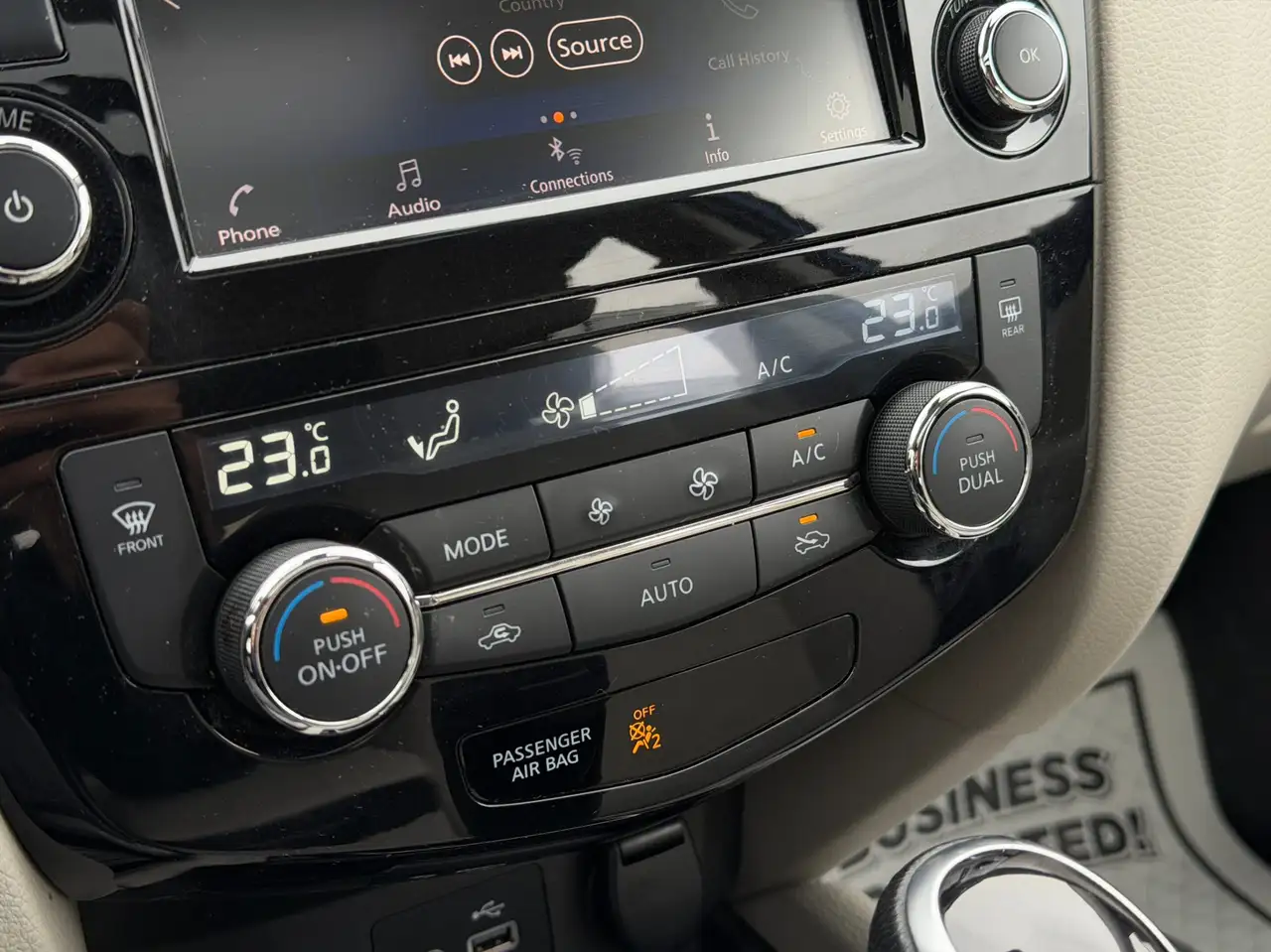 Nissan Qashqai снимка Nissan Qashqai