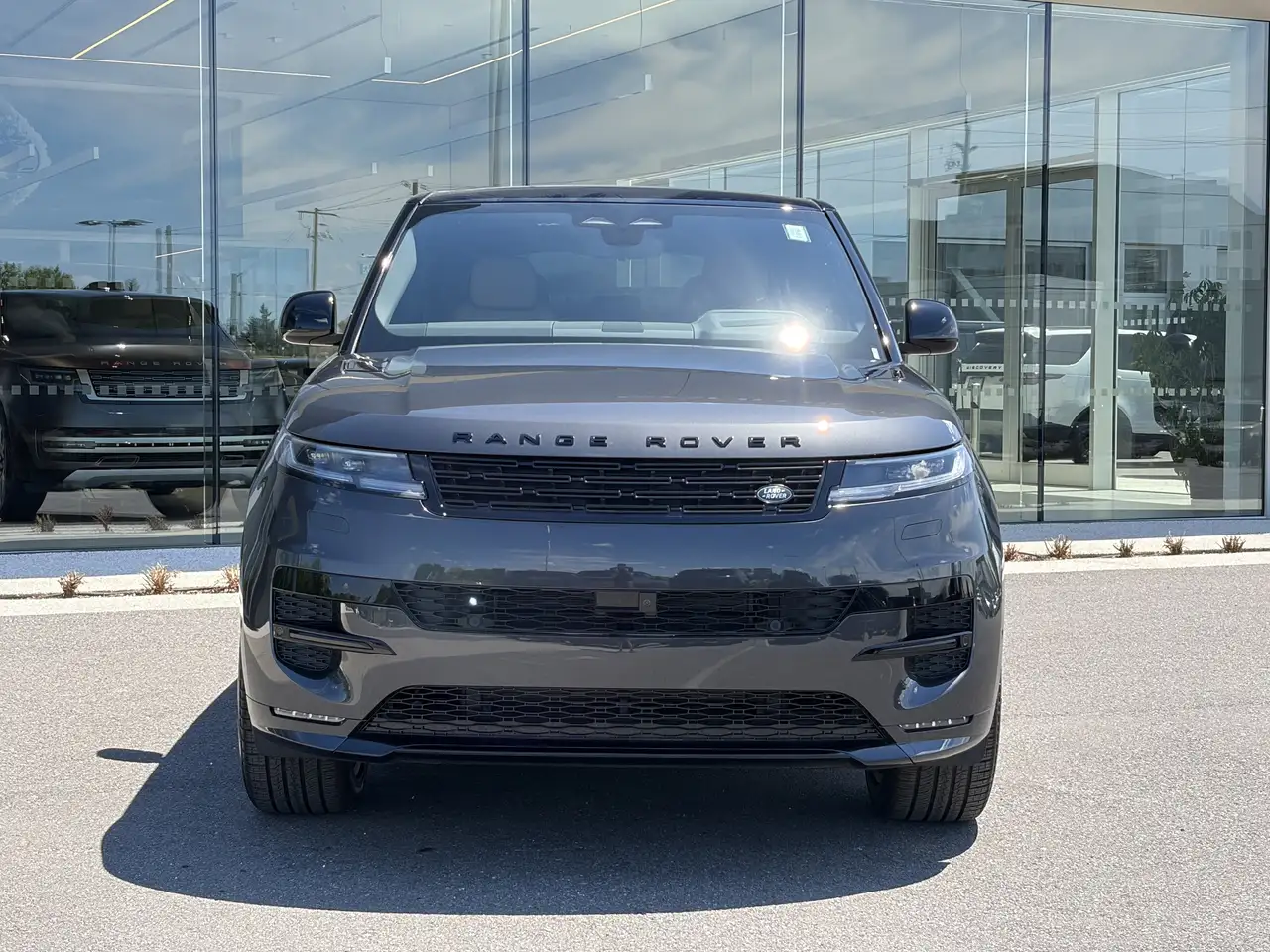Land Rover Range Rover Sport photo Land Rover Range Rover Sport