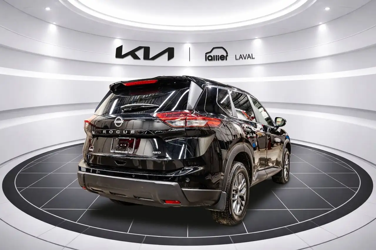 Nissan Rogue fotografie Nissan Rogue