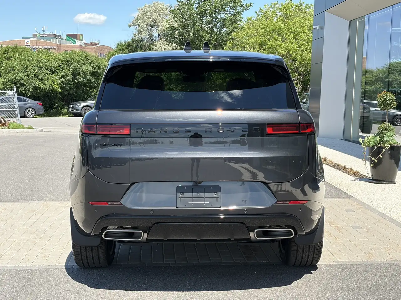 Land Rover Range Rover Sport photo Land Rover Range Rover Sport