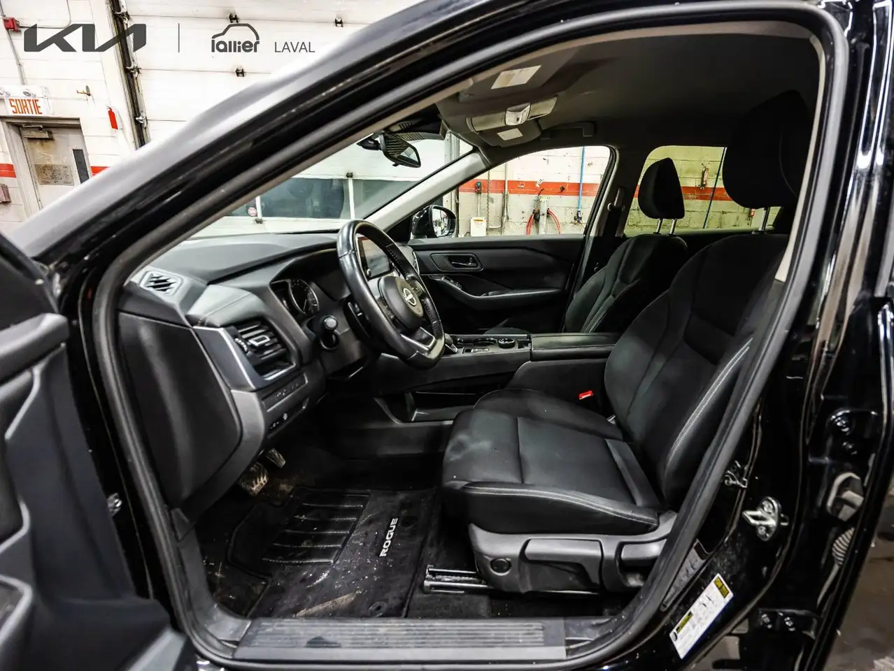 Nissan Rogue fotografie Nissan Rogue