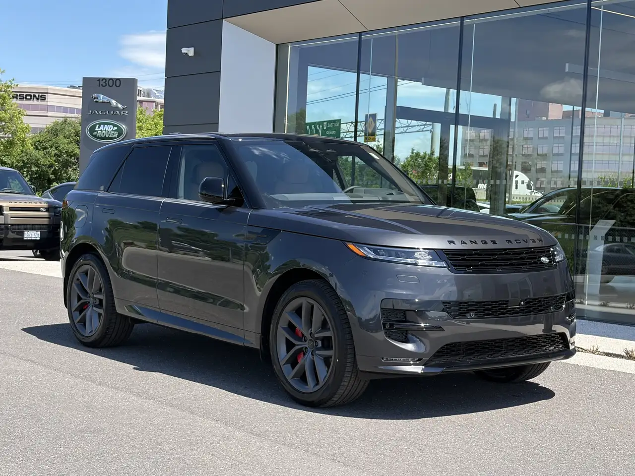 Land Rover Range Rover Sport photo Land Rover Range Rover Sport