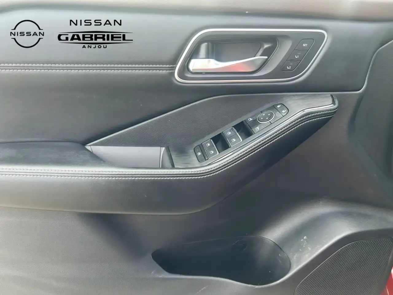 Nissan Rogue fotografie Nissan Rogue