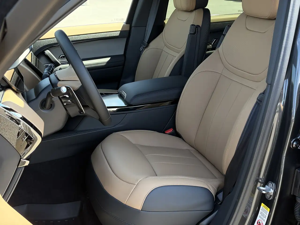 Land Rover Range Rover Sport photo Land Rover Range Rover Sport