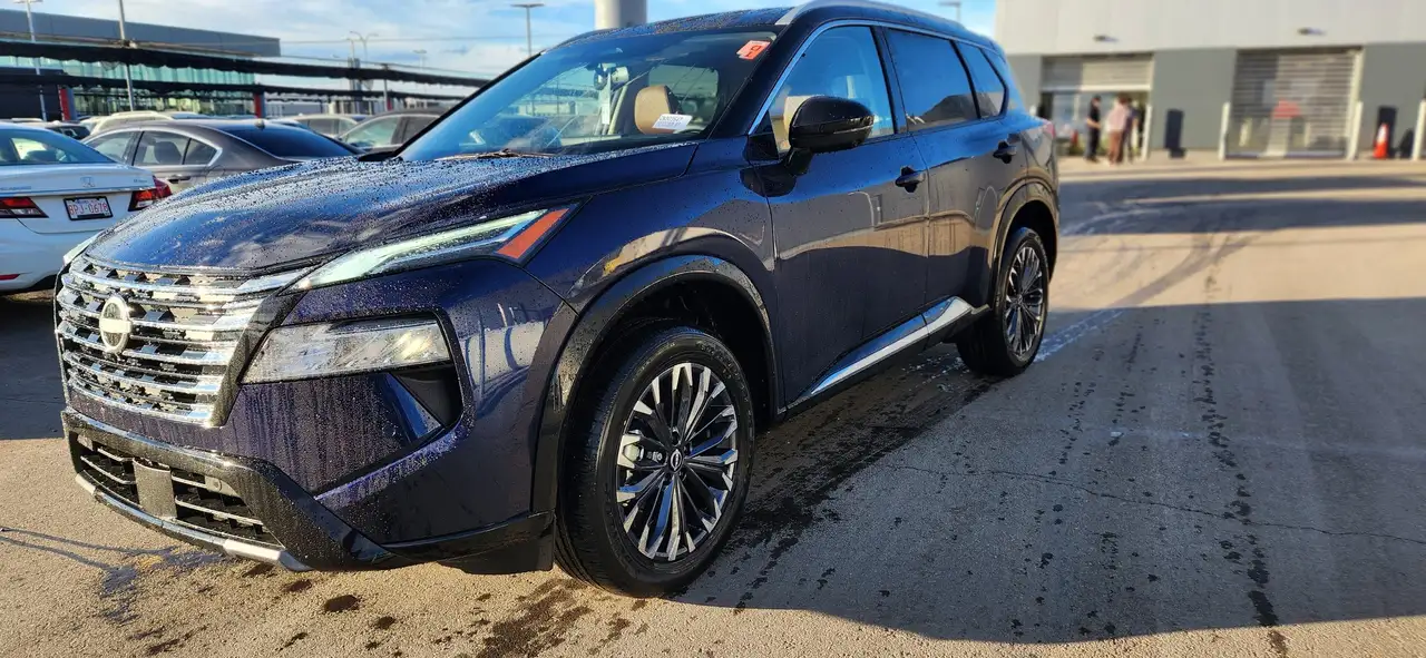 Nissan Rogue снимка Nissan Rogue