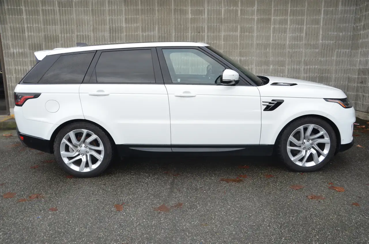 Land Rover Range Rover Sport снимка Land Rover Range Rover Sport
