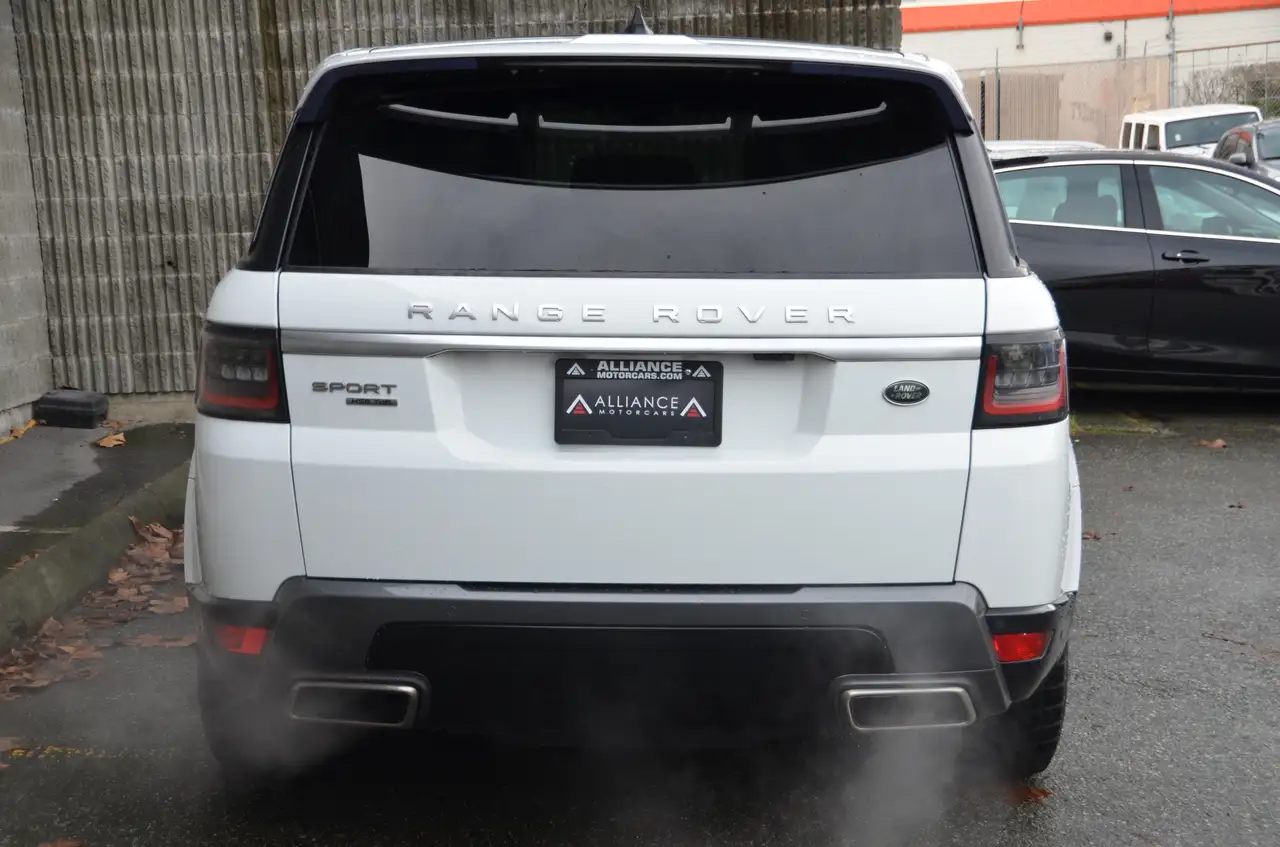 Land Rover Range Rover Sport снимка Land Rover Range Rover Sport