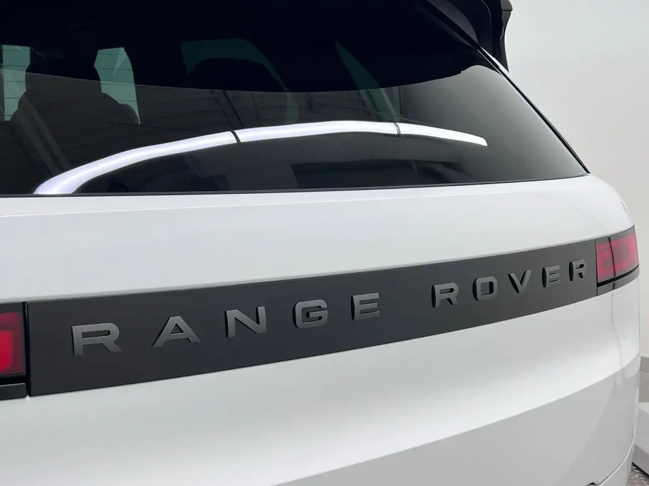 Land Rover Range Rover Sport снимка Land Rover Range Rover Sport