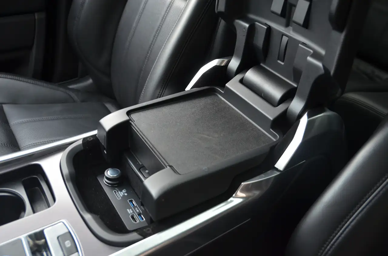 Land Rover Range Rover Sport снимка Land Rover Range Rover Sport