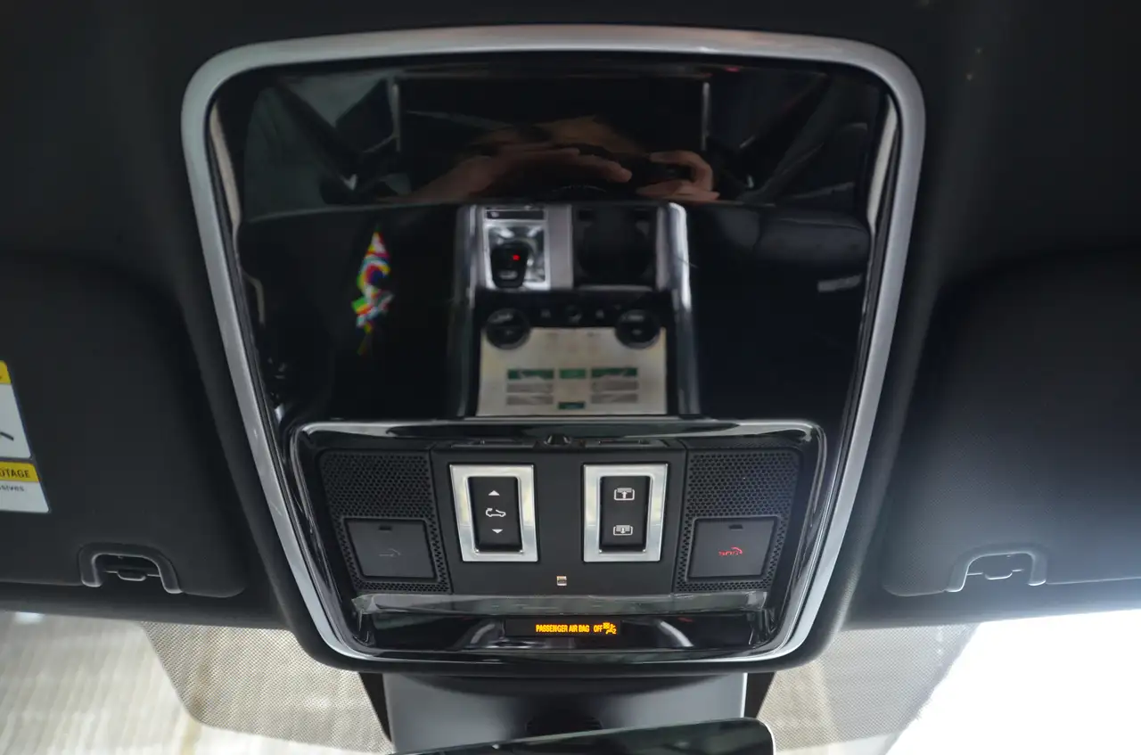 Land Rover Range Rover Sport снимка Land Rover Range Rover Sport