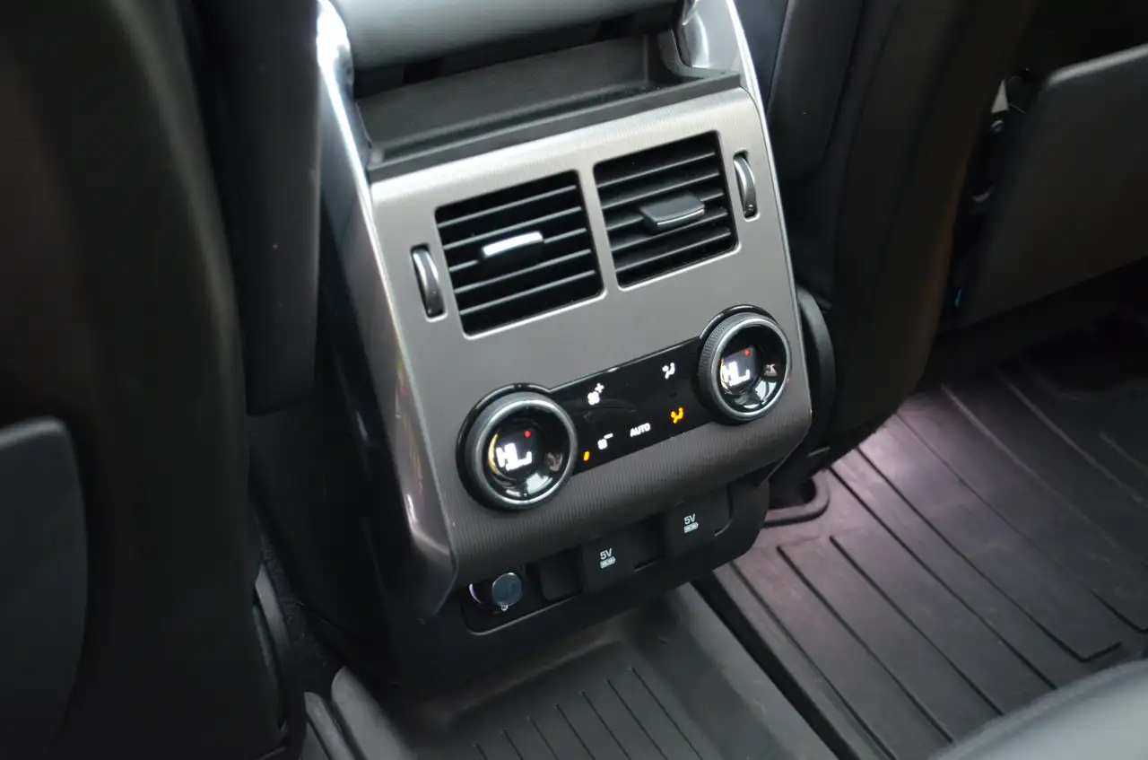 Land Rover Range Rover Sport снимка Land Rover Range Rover Sport