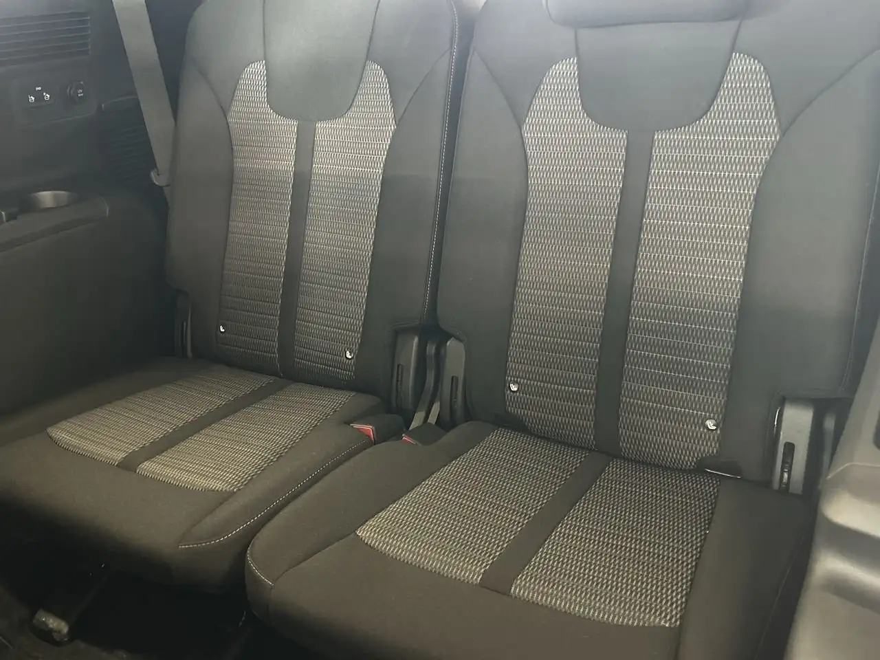 Kia Sorento photo Kia Sorento