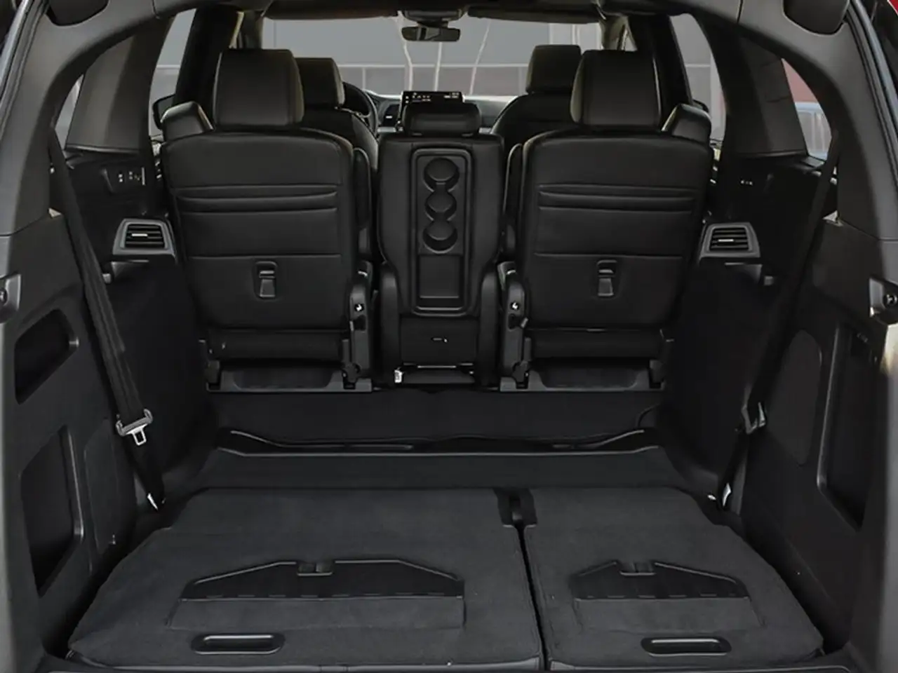 Honda Odyssey снимка Honda Odyssey