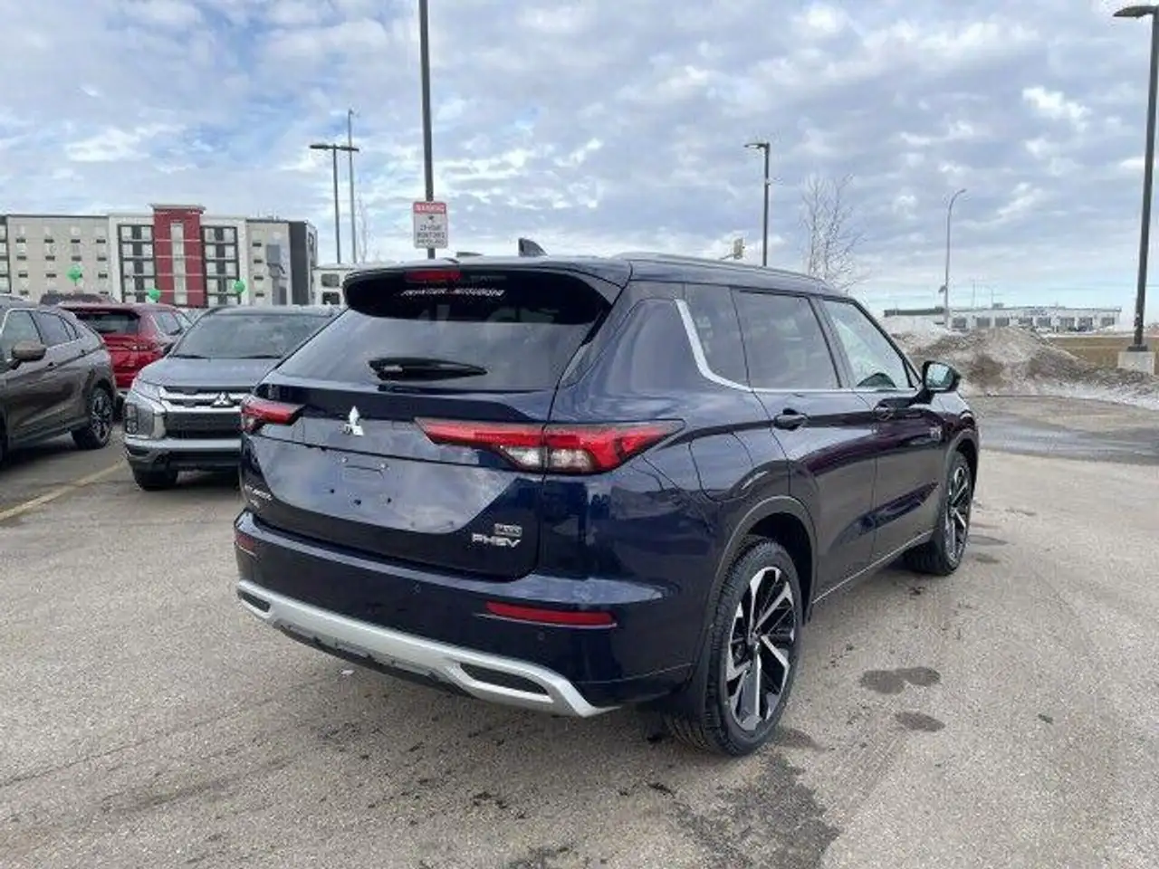 Mitsubishi Outlander снимка Mitsubishi Outlander